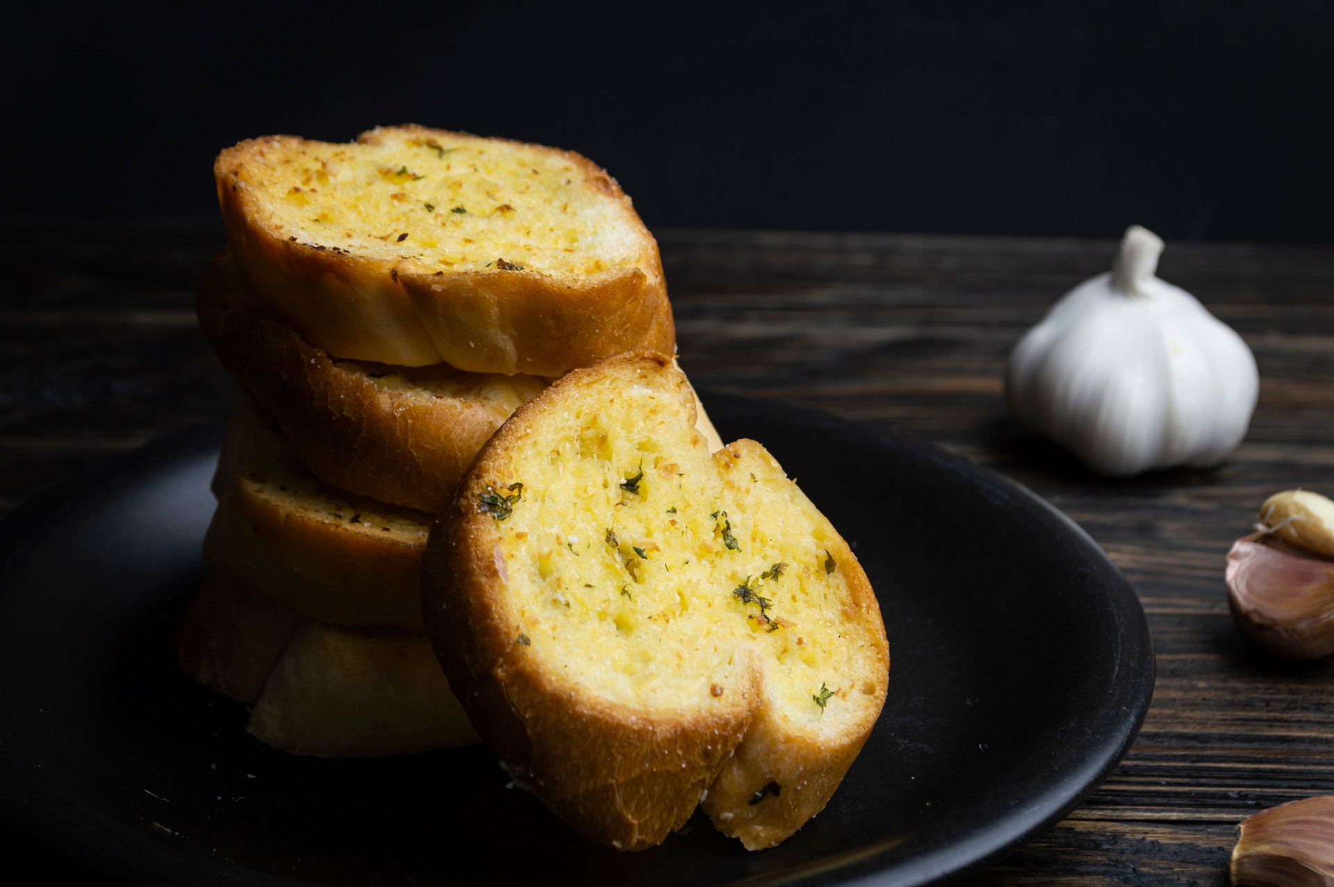 Crispy Garlic Bread